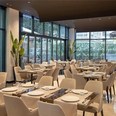 Elisa Affiliated By Melia Тирана