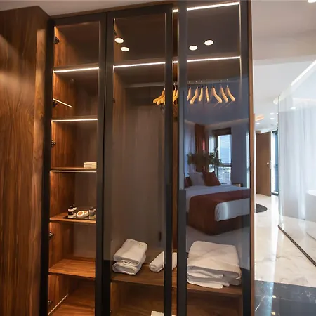 Elisa Affiliated By Melia * Тирана